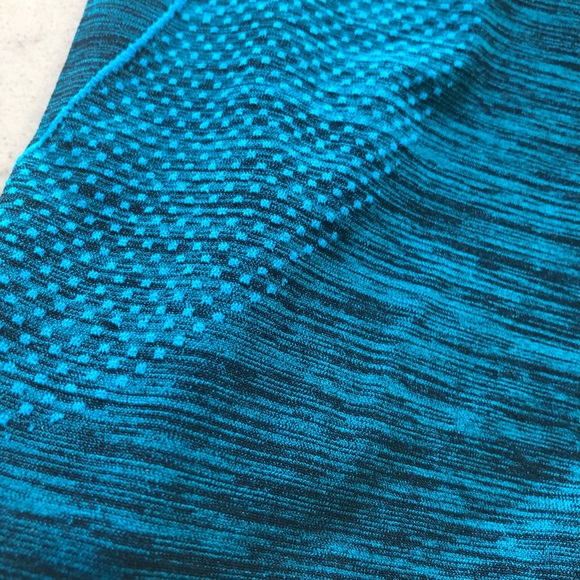 PrettyLittleThing Blue Tank Top - Picture 4 of 5